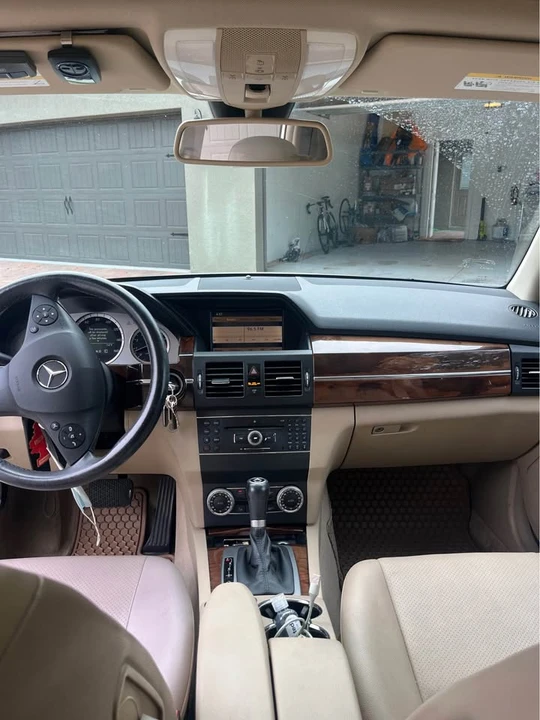 2010 Mercedes-Benz GLK-Class - Image 9 of 15