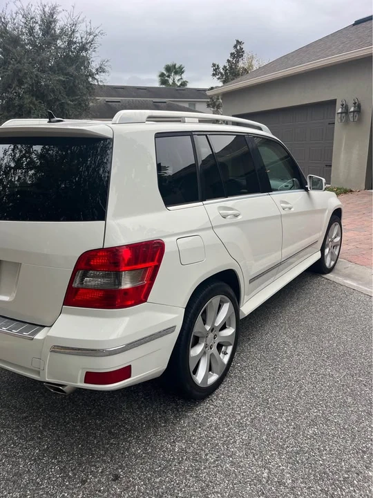 2010 Mercedes-Benz GLK-Class - Image 2 of 15