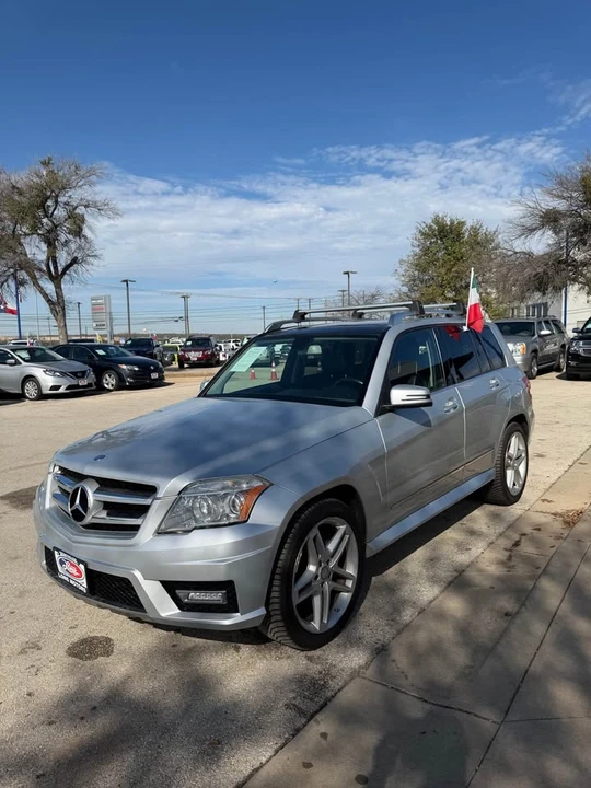 2010 Mercedes-Benz GLK-Class - Image 2 of 11