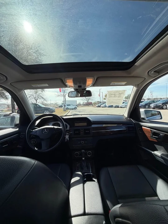 2010 Mercedes-Benz GLK-Class - Image 10 of 11
