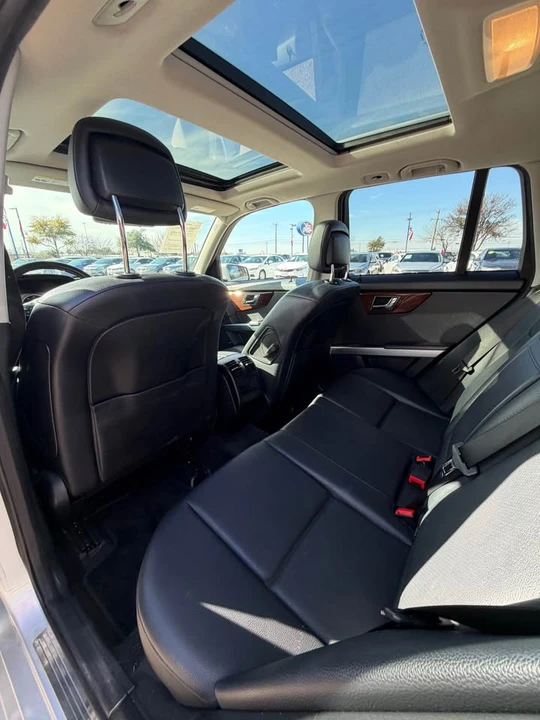 2010 Mercedes-Benz GLK-Class - Image 6 of 11