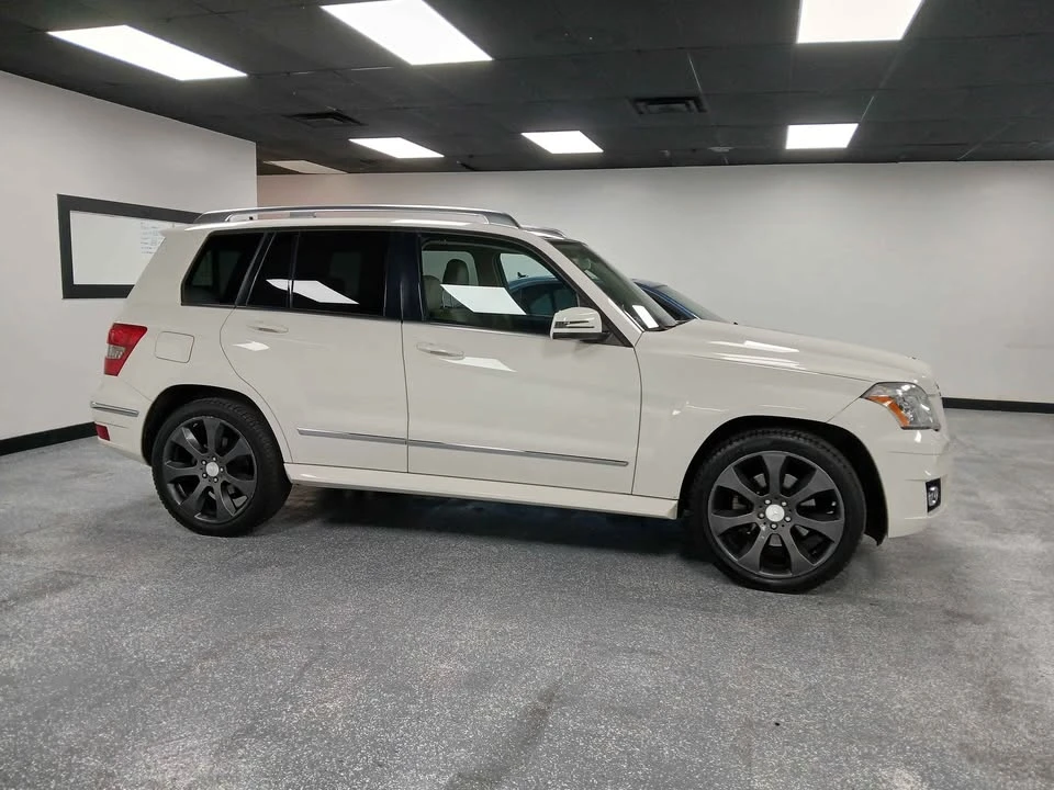2010 Mercedes-Benz GLK-Class - Image 9 of 9