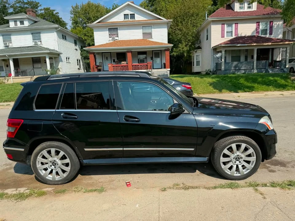 2010 Mercedes-Benz GLK-Class - Image 2 of 5