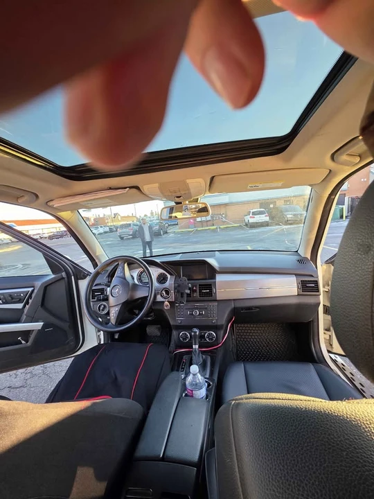2010 Mercedes-Benz GLK-Class - Image 8 of 14