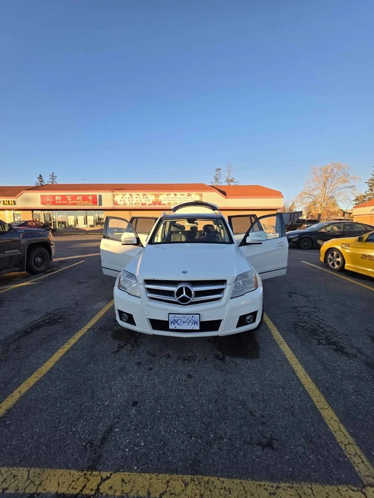 2010 Mercedes-Benz GLK-Class - Image 9 of 14