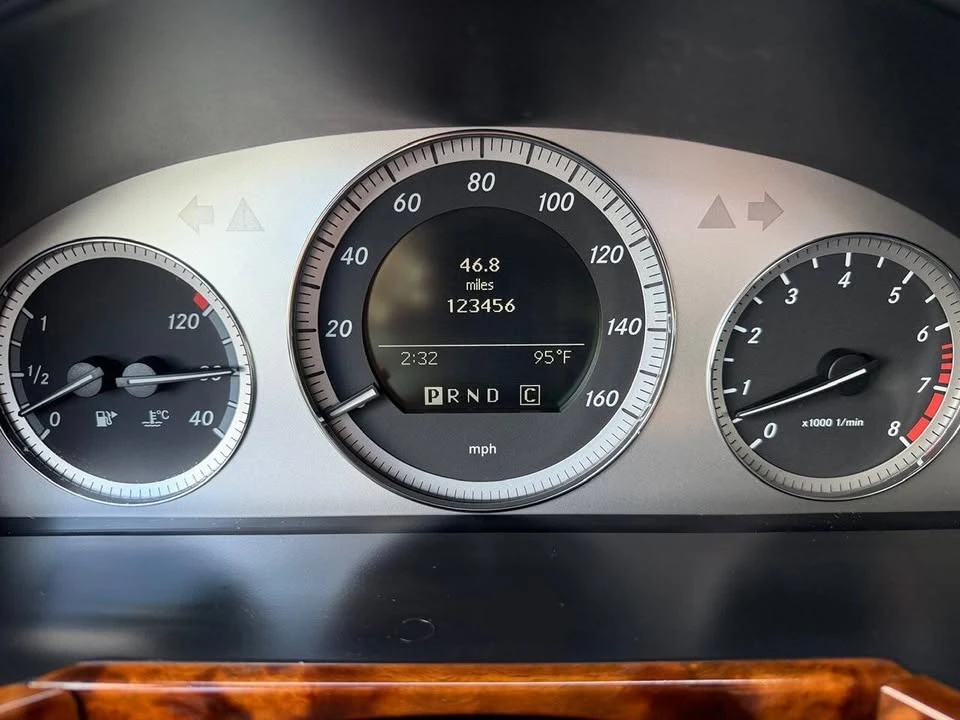 2010 Mercedes-Benz GLK-Class - Image 18 of 20