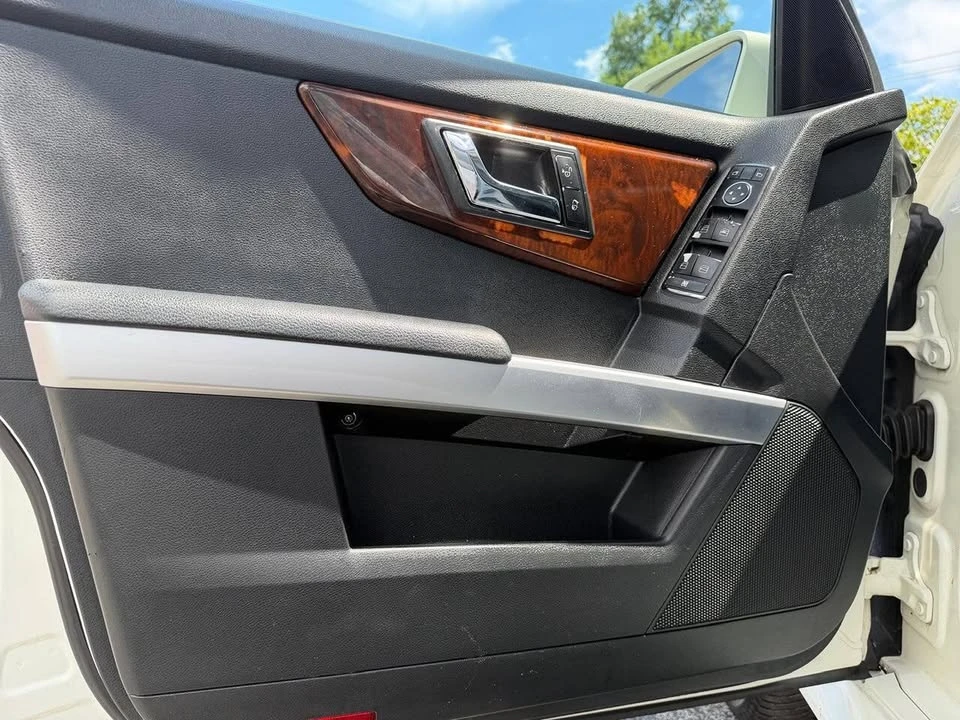 2010 Mercedes-Benz GLK-Class - Image 11 of 20