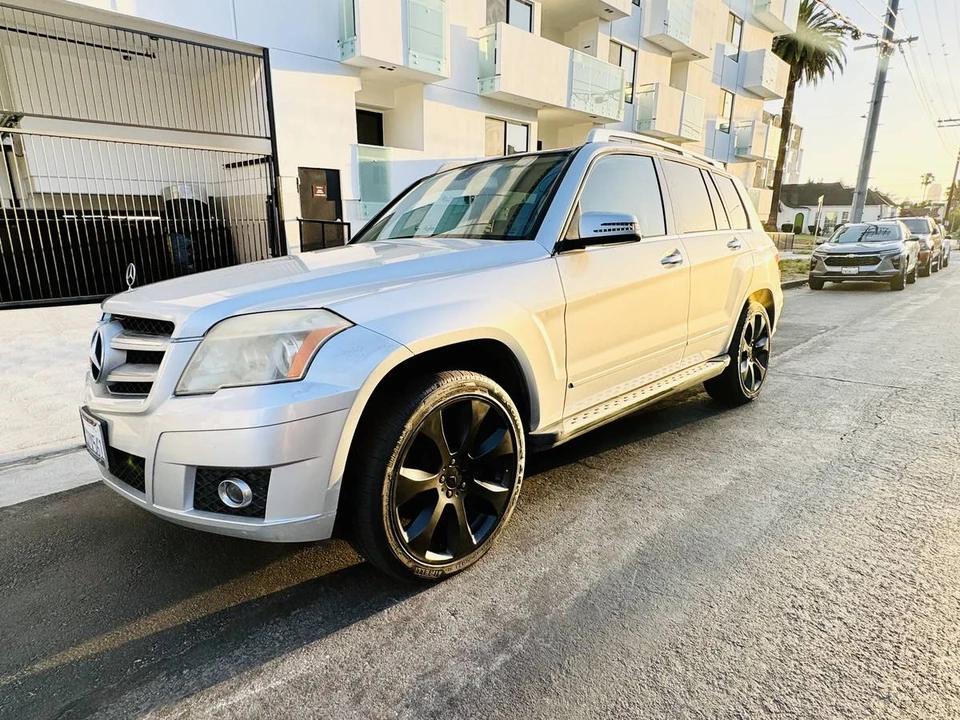 2010 Mercedes-Benz GLK-Class - Image 3 of 19