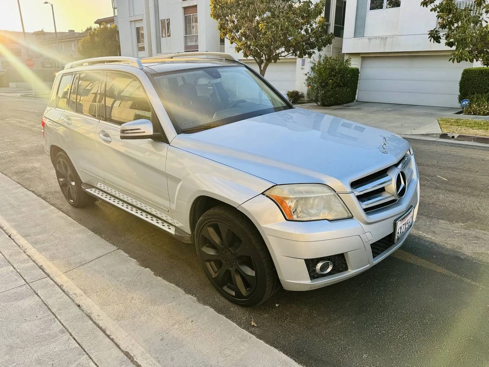 2010 Mercedes-Benz GLK-Class - Image 2 of 19