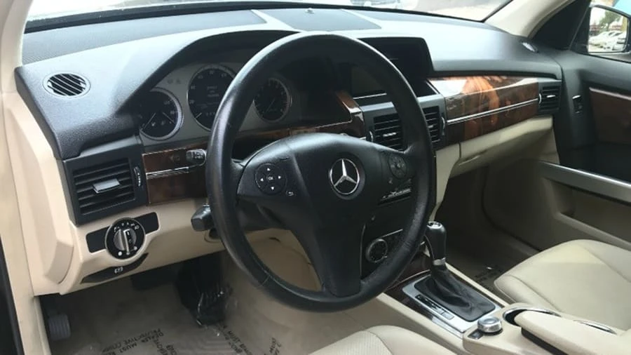 2010 Mercedes-Benz GLK-Class - Image 5 of 12