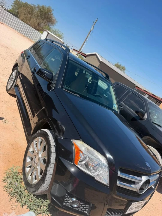2010 Mercedes-Benz GLK-Class - Image 3 of 10