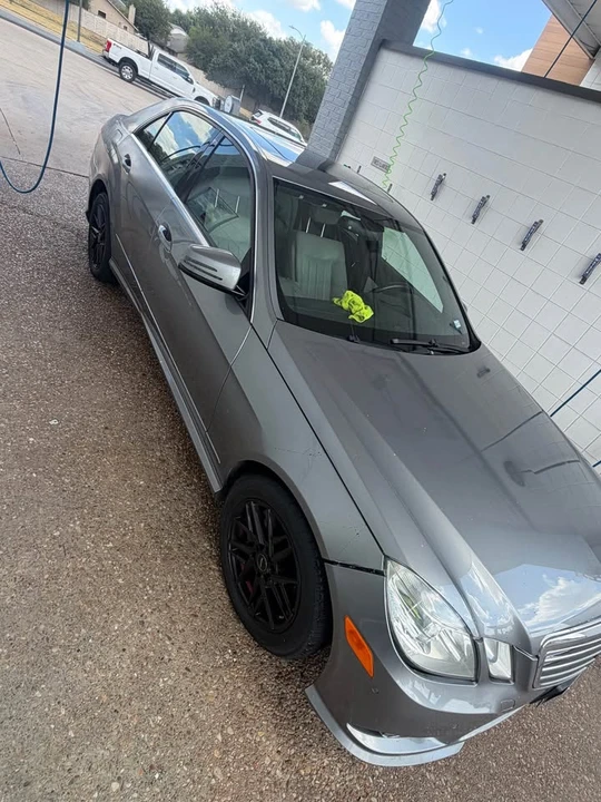 2010 Mercedes-Benz EQE - Image 4 of 17