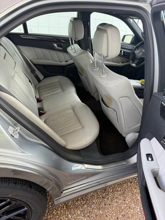 2010 Mercedes-Benz EQE - Image 17 of 17