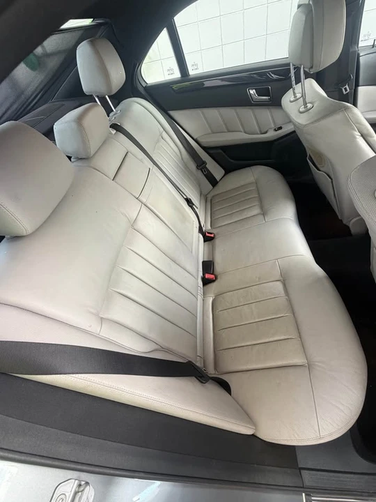 2010 Mercedes-Benz EQE - Image 15 of 17
