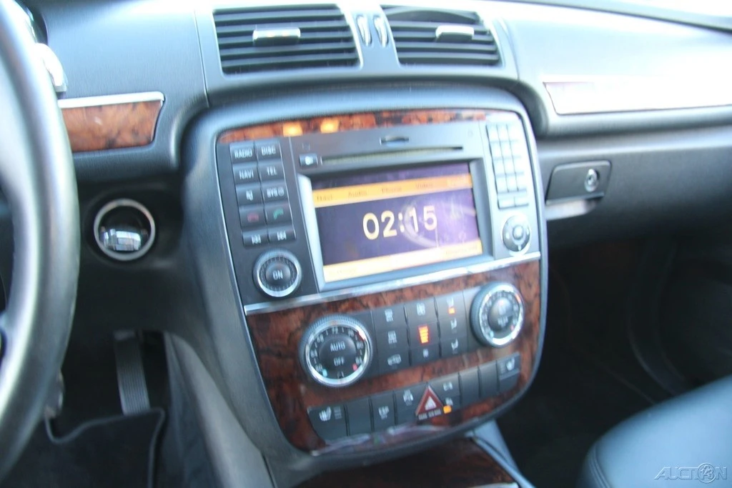 2010 Mercedes-Benz W251 R-Class - Image 17 of 21