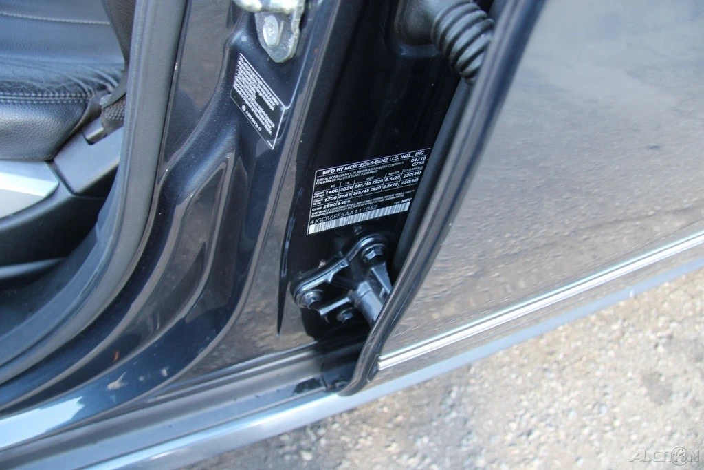 2010 Mercedes-Benz W251 R-Class - Image 11 of 21