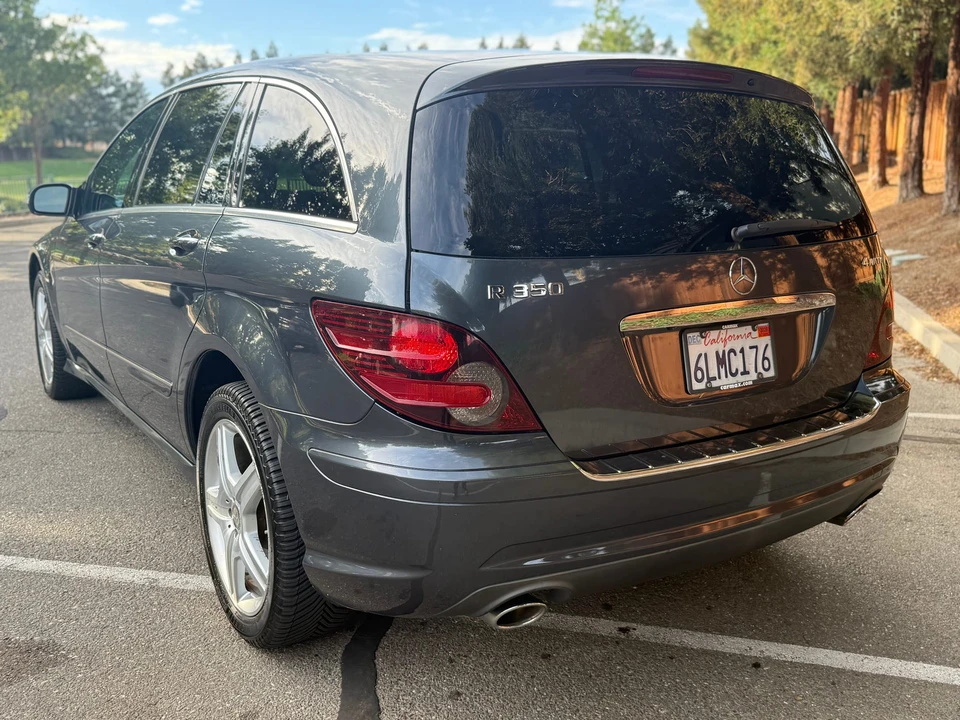 2010 Mercedes-Benz W251 R-Class - Image 8 of 31