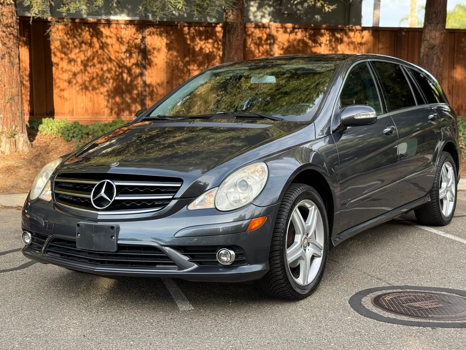 2010 Mercedes-Benz W251 R-Class - Image 3 of 31