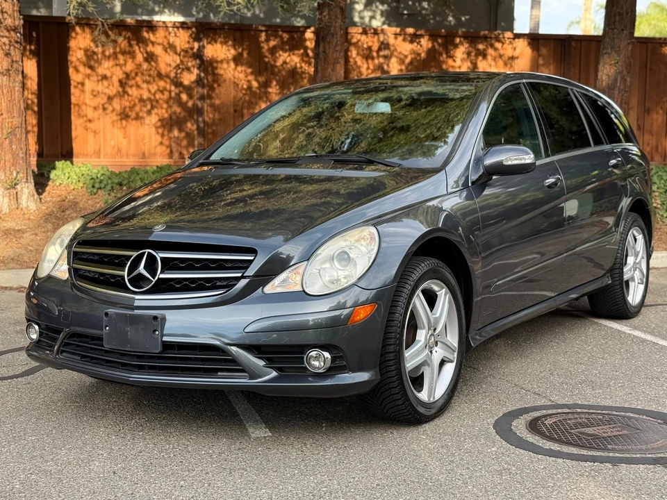 2010 Mercedes-Benz W251 R-Class - Image 2 of 31