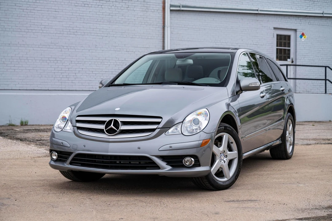2010 Mercedes-Benz W251 R-Class - Image 3 of 31