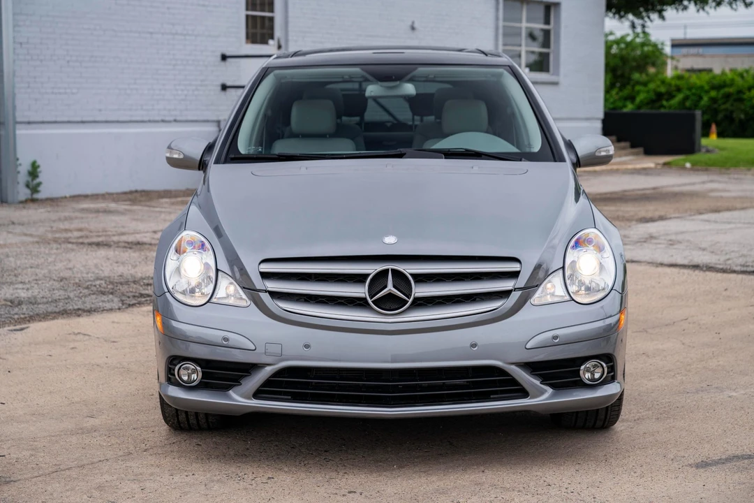 2010 Mercedes-Benz W251 R-Class - Image 19 of 31