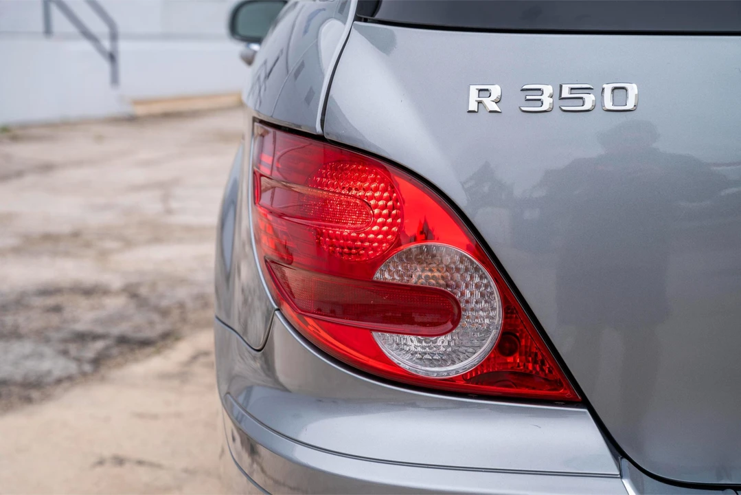 2010 Mercedes-Benz W251 R-Class - Image 29 of 31