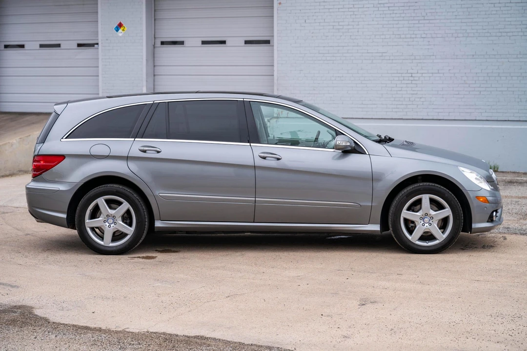 2010 Mercedes-Benz W251 R-Class - Image 14 of 31