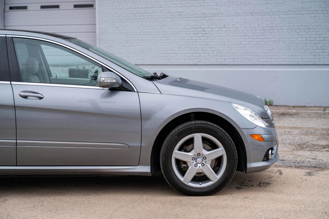 2010 Mercedes-Benz W251 R-Class - Image 24 of 31