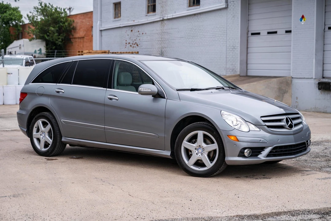 2010 Mercedes-Benz W251 R-Class - Image 15 of 31