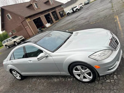 2010 Mercedes-Benz S-Class S 550 4MATIC Sedan