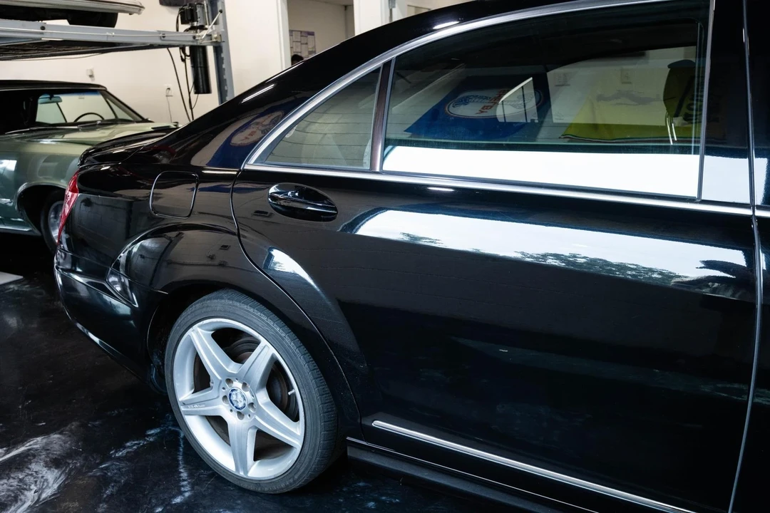 2010 Mercedes-Benz W221 S-Class - Image 16 of 21
