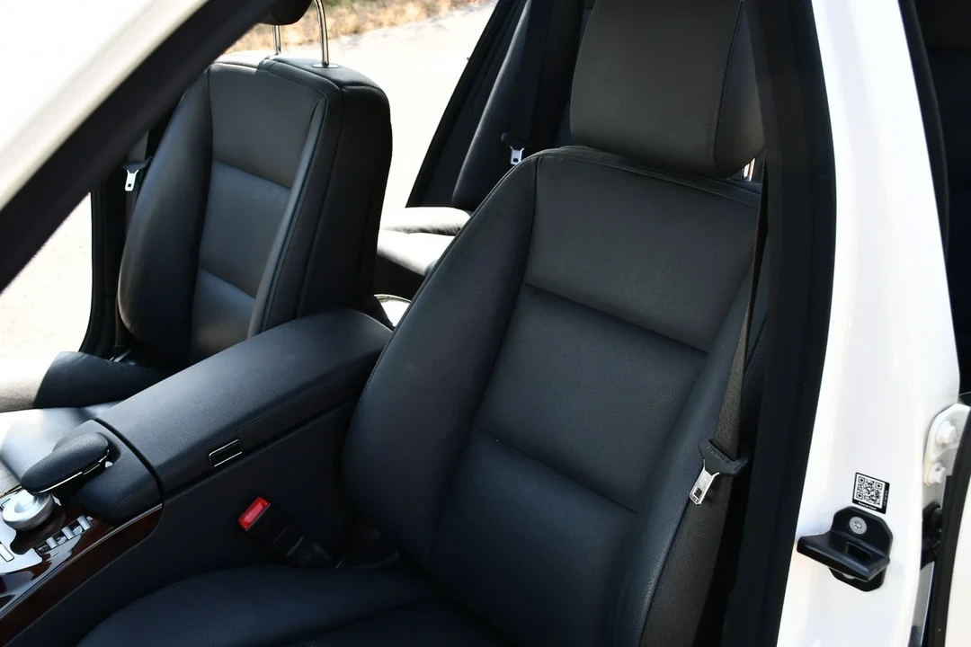 2010 Mercedes-Benz W221 S-Class - Image 10 of 30