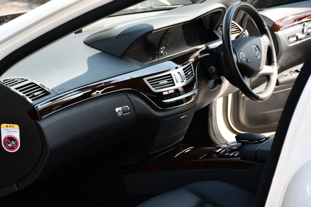 2010 Mercedes-Benz W221 S-Class - Image 9 of 30
