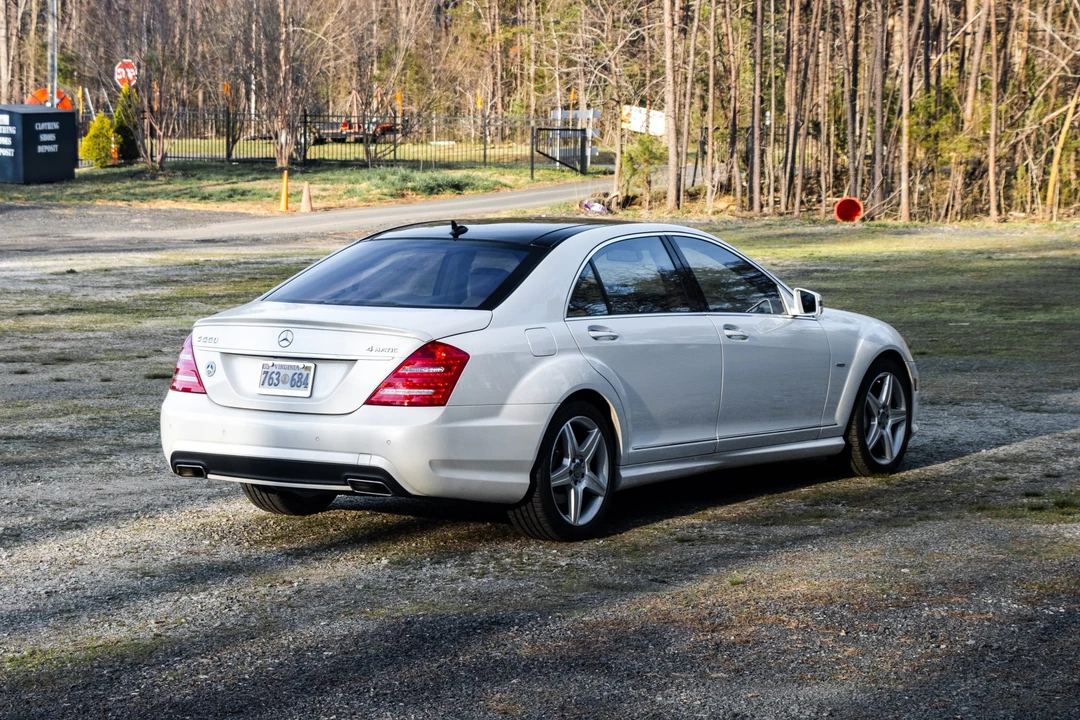 2010 Mercedes-Benz W221 S-Class - Image 13 of 21