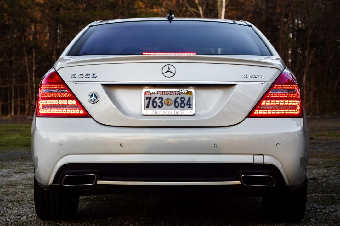 2010 Mercedes-Benz W221 S-Class - Image 18 of 21