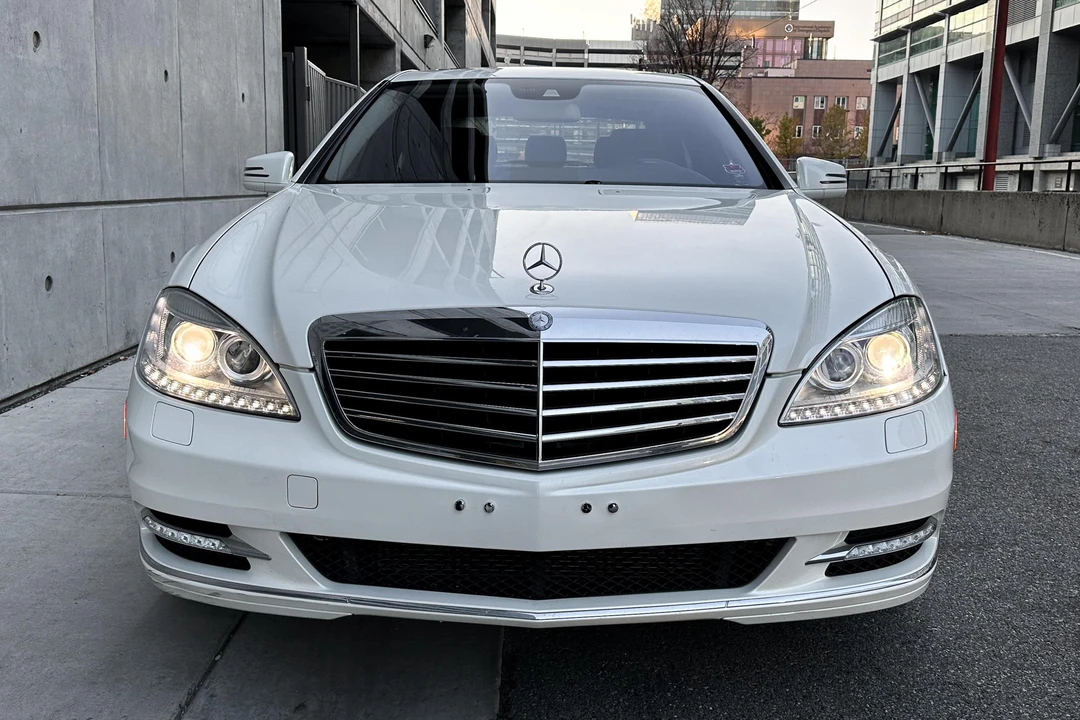 2010 Mercedes-Benz W221 S-Class - Image 2 of 31