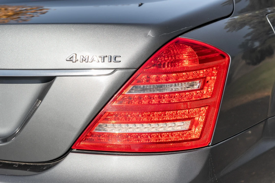 2010 Mercedes-Benz W221 S-Class - Image 26 of 31
