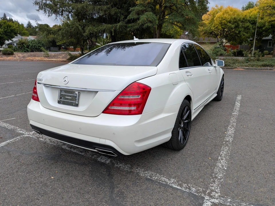 2010 Mercedes-Benz W221 S-Class - Image 8 of 31