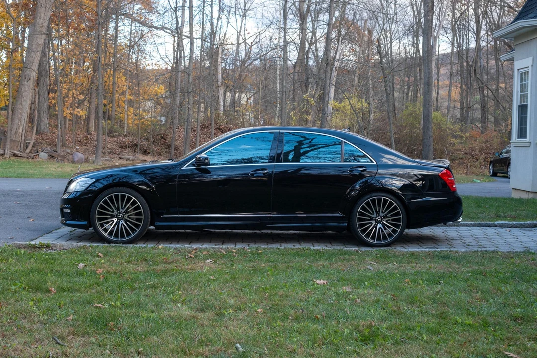 2010 Mercedes-Benz W221 S-Class - Image 8 of 31