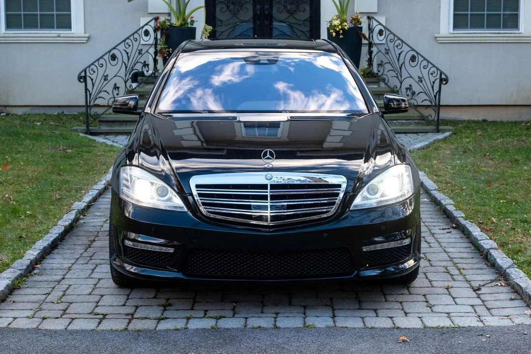 2010 Mercedes-Benz W221 S-Class - Image 2 of 31