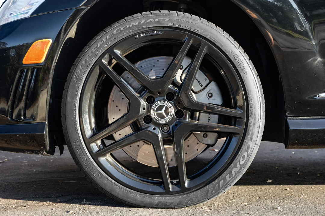 2010 Mercedes-Benz W221 S 63 & S 65 AMG - Image 27 of 31