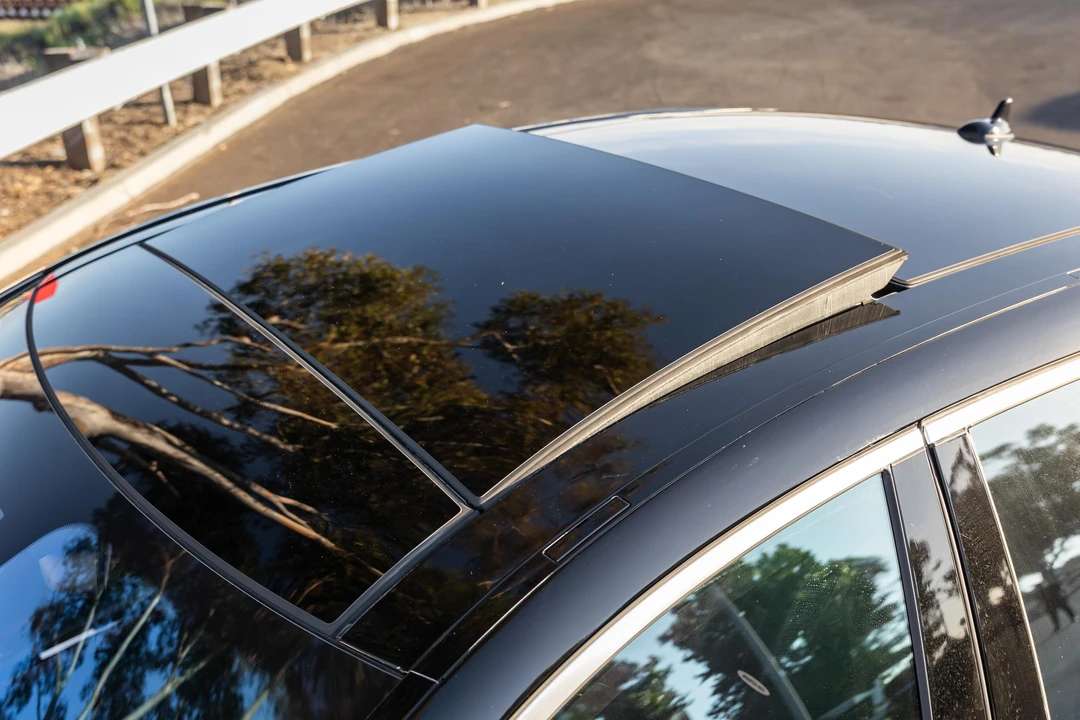 2010 Mercedes-Benz W221 S 63 & S 65 AMG - Image 25 of 31