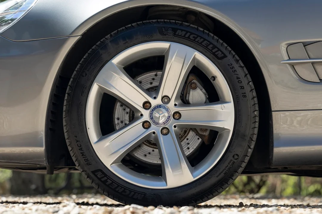 2010 Mercedes-Benz R230 SL-Class - Image 28 of 30
