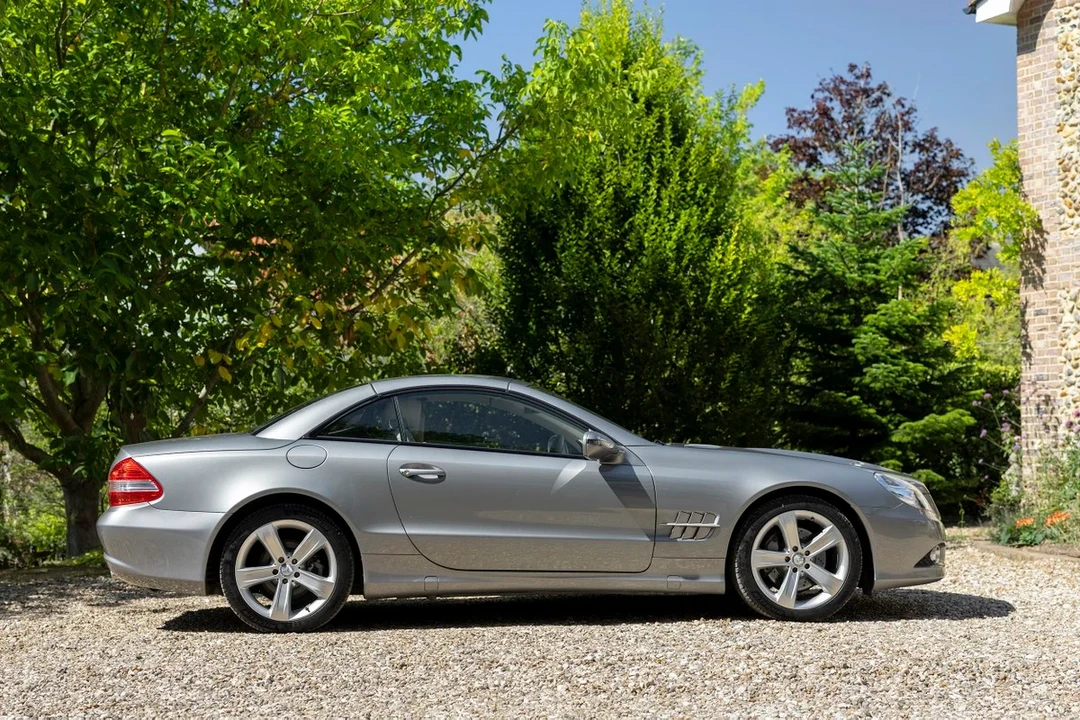 2010 Mercedes-Benz R230 SL-Class - Image 22 of 30