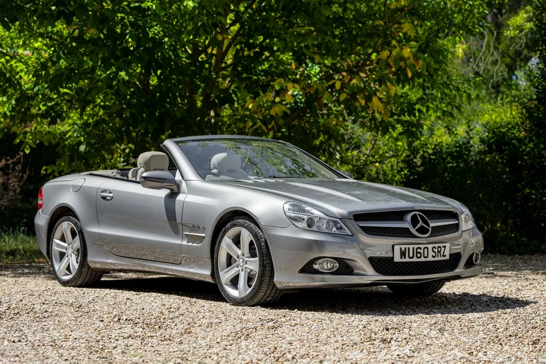 2010 Mercedes-Benz R230 SL-Class - Image 10 of 30