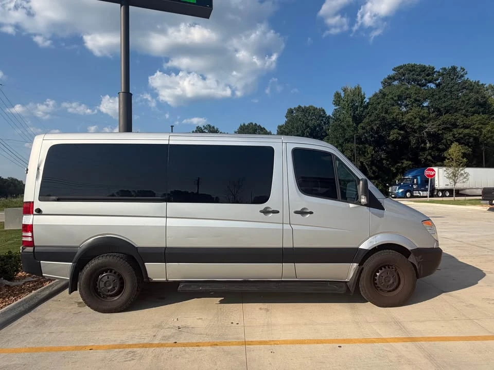2010 Mercedes-Benz NCV3 Sprinter - Image 2 of 10