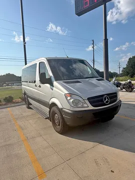 2010 Mercedes-Benz Sprinter 2500 Passenger