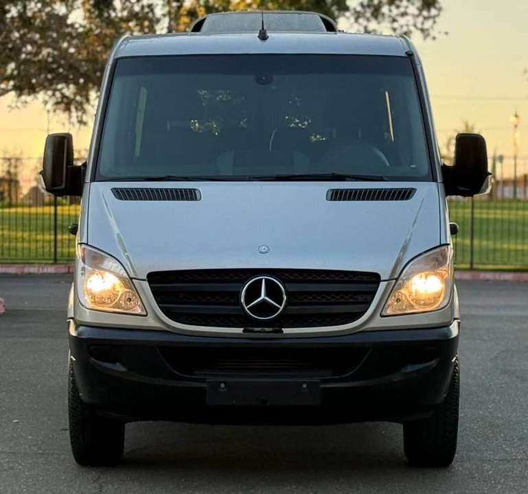 2010 Mercedes-Benz NCV3 Sprinter - Image 2 of 18