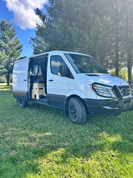 2010 Mercedes-Benz Sprinter VanLife