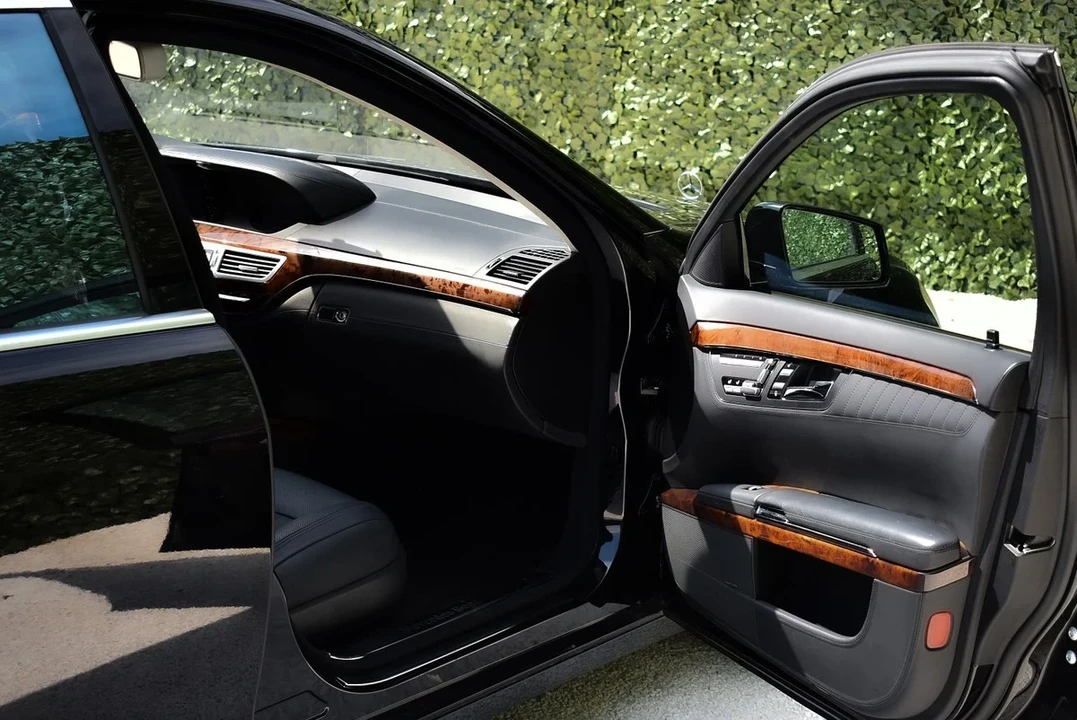 2010 Mercedes-Benz W221 S-Class - Image 25 of 31